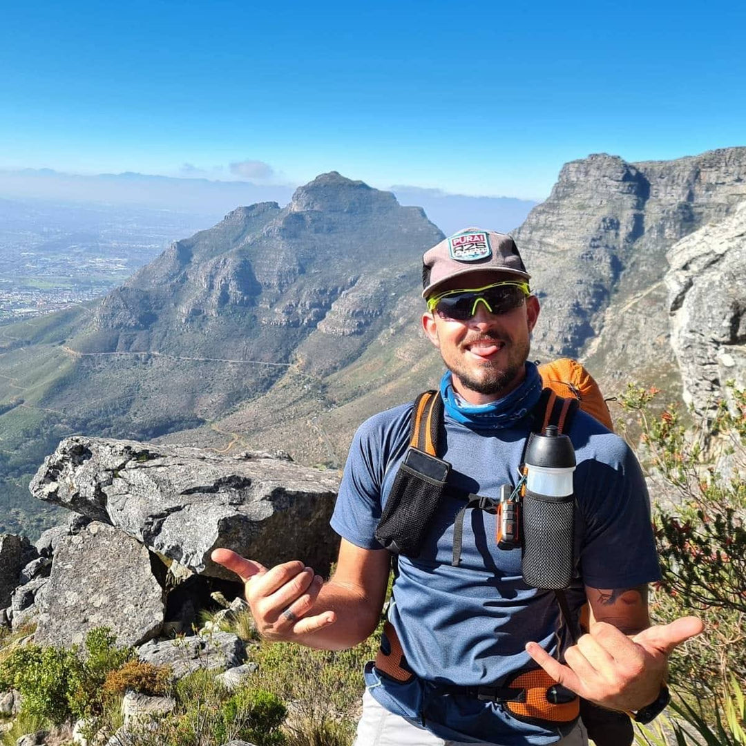Theunis de Bruin - Professional paragliding pilot
